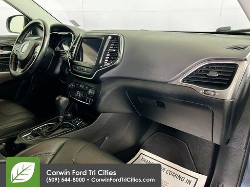 Used 2021 Jeep Cherokee Latitude Lux w/ Comfort/Convenience Group AWD/4WD image 28
