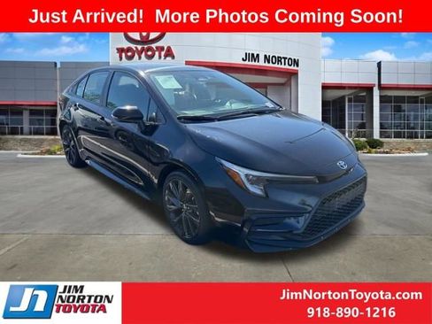 Used 2024 Toyota Corolla SE image 1