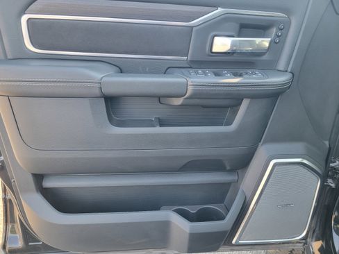 New 2025 RAM 2500 Laramie AWD/4WD image 24