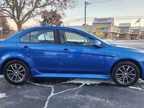 Used 2017 Mitsubishi Lancer ES image 4