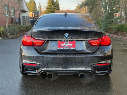 Used 2015 BMW M4 Coupe w/ Executive Package image 9