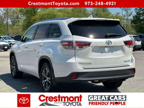Certified 2016 Toyota Highlander XLE AWD/4WD image 4
