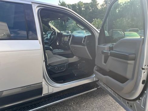Used 2016 Ford F150 XLT w/ Equipment Group 302A Luxury RWD image 16
