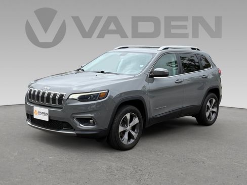 Used 2020 Jeep Cherokee Limited image 25