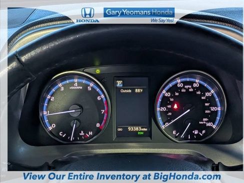 Used 2018 Toyota RAV4 XLE FWD image 28