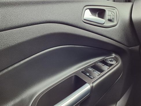 Used 2019 Ford Escape Titanium image 20