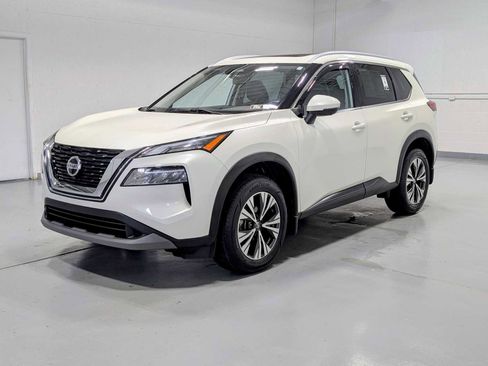 Used 2021 Nissan Rogue SV w/ Premium Package AWD/4WD image 1