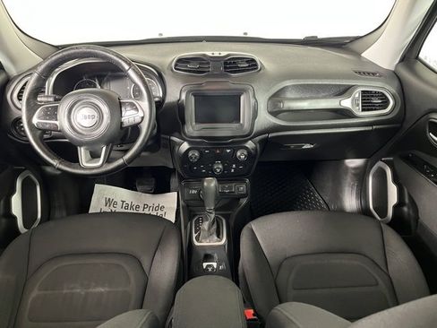 Used 2018 Jeep Renegade Latitude w/ Safety & Security Group image 35