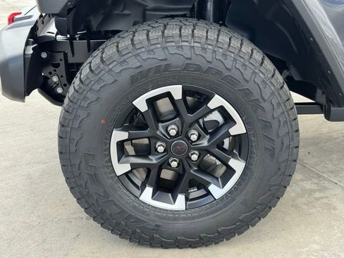 New 2026 Jeep Gladiator Rubicon image 8