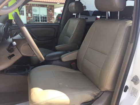 Used 2004 Toyota Sequoia SR5 RWD image 30