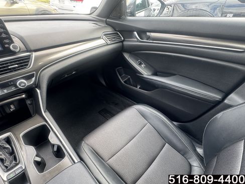 Used 2018 Honda Accord Sport image 16