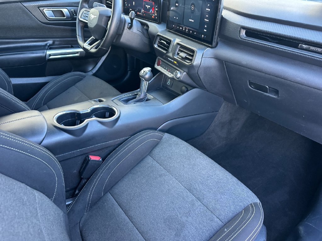 Used 2024 Ford Mustang Coupe RWD image 17