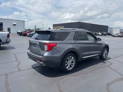Used 2021 Ford Explorer Limited w/ Equipment Group 301A AWD/4WD image 10