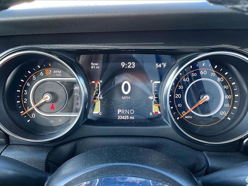 Certified 2021 Jeep Wrangler Unlimited Sahara image 21