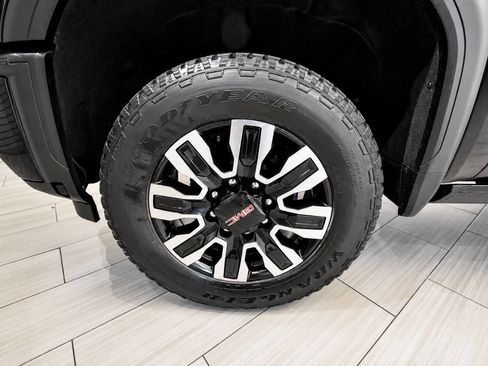 Used 2024 GMC Sierra 2500 Denali Ultimate w/ Max Trailering Package AWD/4WD image 10