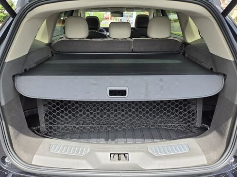 Used 2025 Lincoln Nautilus Reserve AWD/4WD image 18
