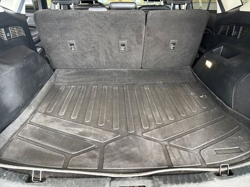 Used 2019 Ford Edge Titanium w/ Cold Weather Package image 9