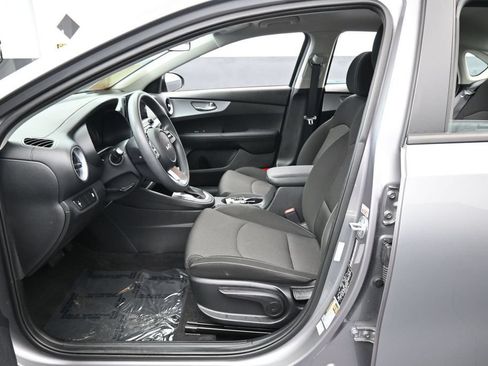 Used 2023 Kia Forte LXS FWD image 11