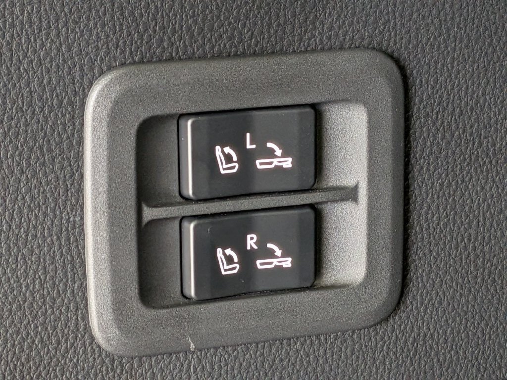Used 2023 Lexus LX 600 F Sport AWD/4WD image 33