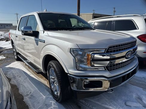 Used 2018 Ford F150 Lariat image 2