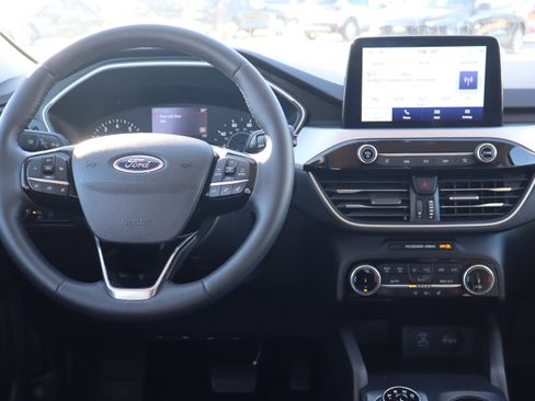 Used 2022 Ford Escape SEL image 14