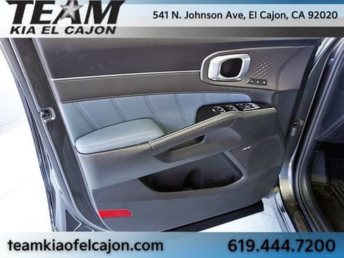 Certified 2025 Kia Sorento SX Prestige AWD/4WD image 25