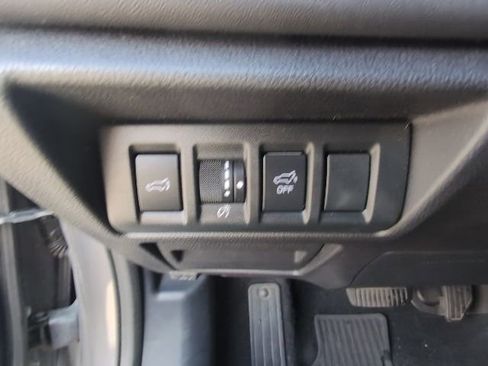 Used 2022 Subaru Outback Touring image 17