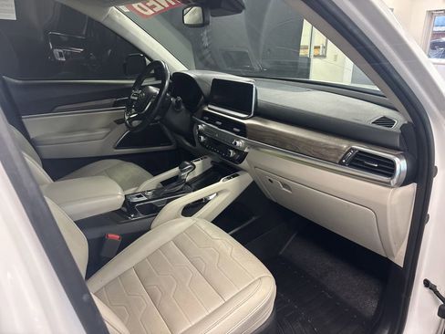 Used 2020 Kia Telluride SX w/ SX Prestige Package image 12