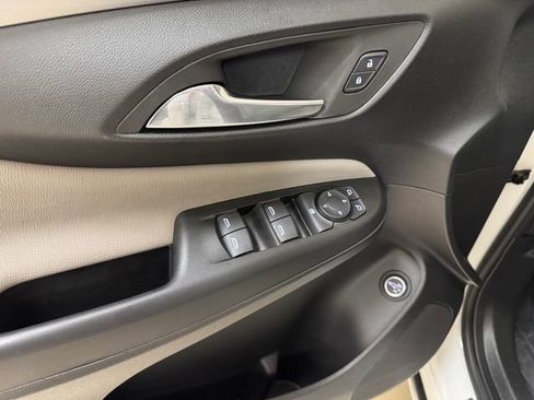 Used 2025 Buick Envista Avenir image 7