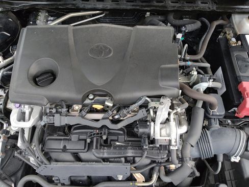 Used 2020 Toyota Camry SE image 30