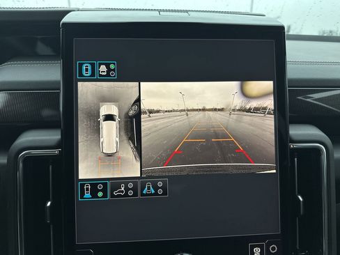 New 2026 GMC Yukon XL Elevation image 17