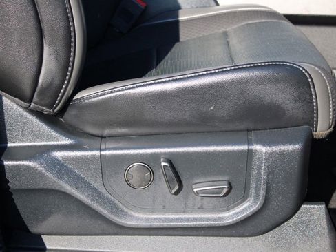 Used 2019 Ford F150 Raptor w/ Equipment Group 802A Luxury image 19