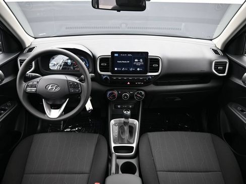 New 2026 Hyundai Venue SE FWD image 12