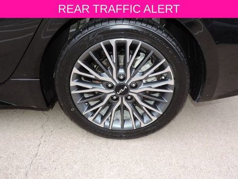 Used 2024 Kia Forte GT-Line w/ GT-Line Premium Package image 15