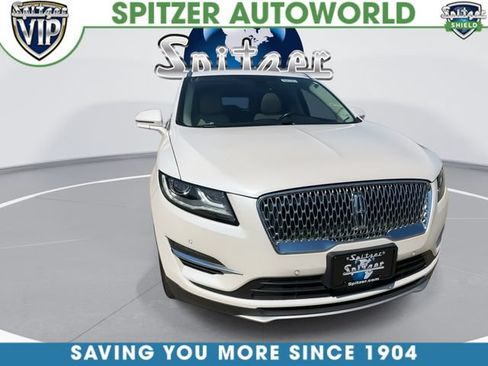 Used 2019 Lincoln MKC Reserve AWD/4WD image 3