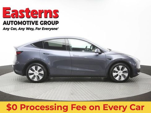 Used 2021 Tesla Model Y Long Range AWD/4WD image 40