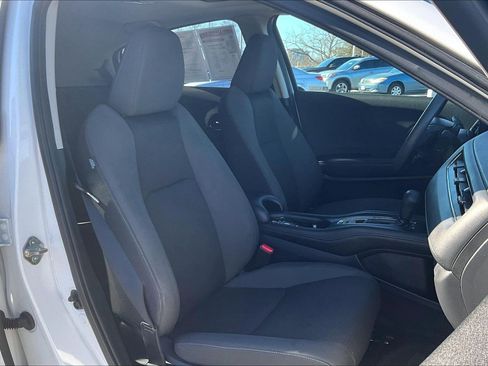 Used 2021 Honda HR-V EX image 7