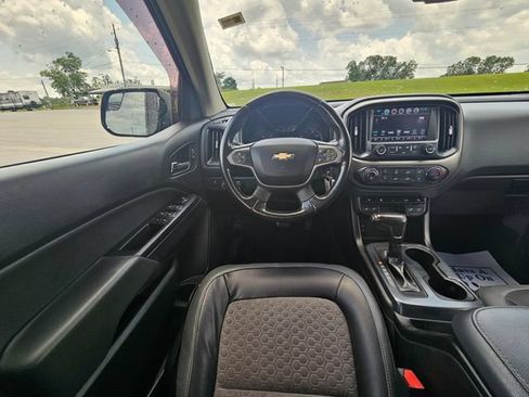 Used 2018 Chevrolet Colorado Z71 w/ Z71 Midnight Edition AWD/4WD image 13