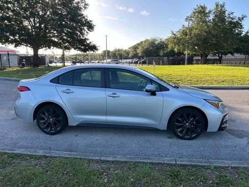 Used 2023 Toyota Corolla SE image 6