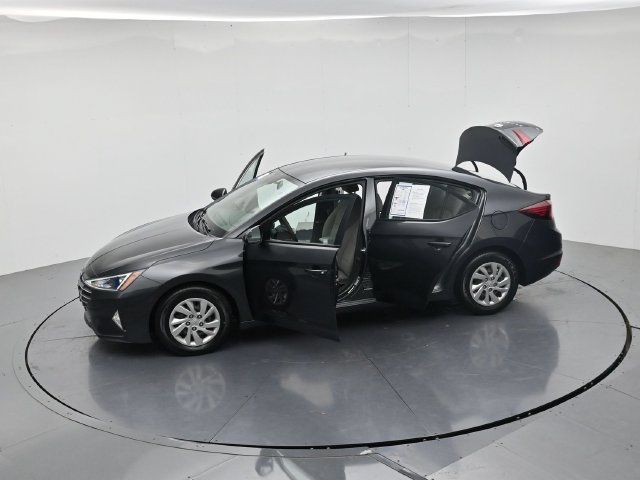 Used 2020 Hyundai Elantra SE FWD image 47