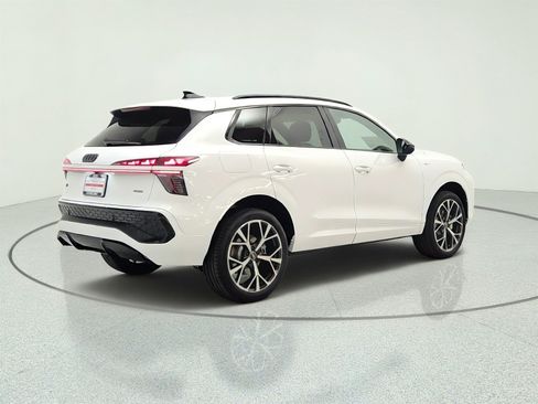 New 2026 Audi Q3 quattro 2.0T AWD/4WD image 5