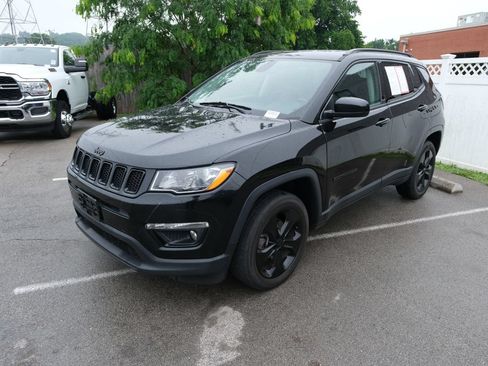 Used 2020 Jeep Compass Latitude AWD/4WD image 11