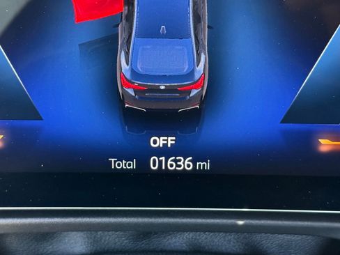 Certified 2025 BMW i4 eDrive40 image 26