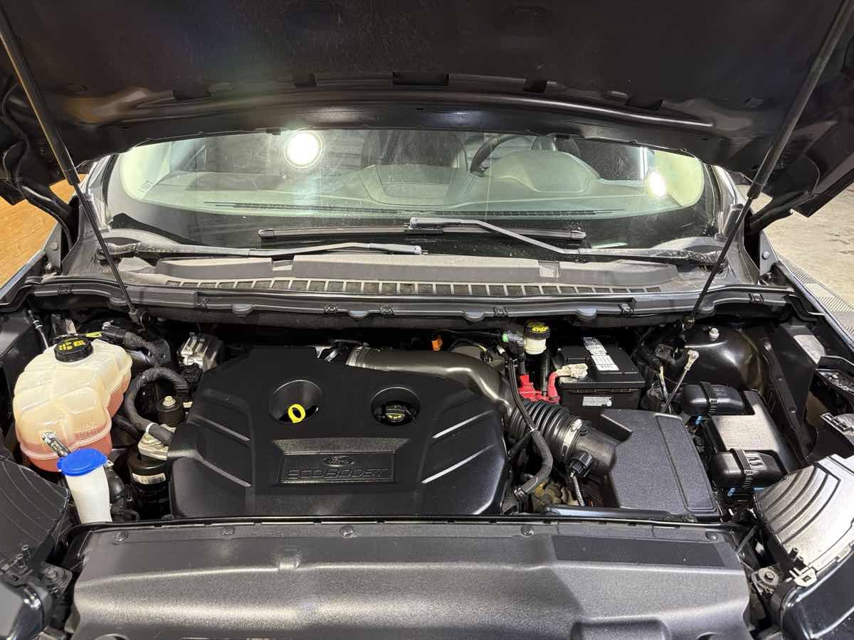 Used 2017 Ford Edge SEL w/ Equipment Group 201A FWD image 29