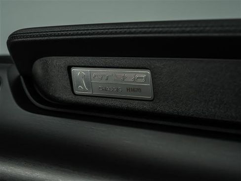 Used 2017 Ford Mustang Shelby GT350 image 34