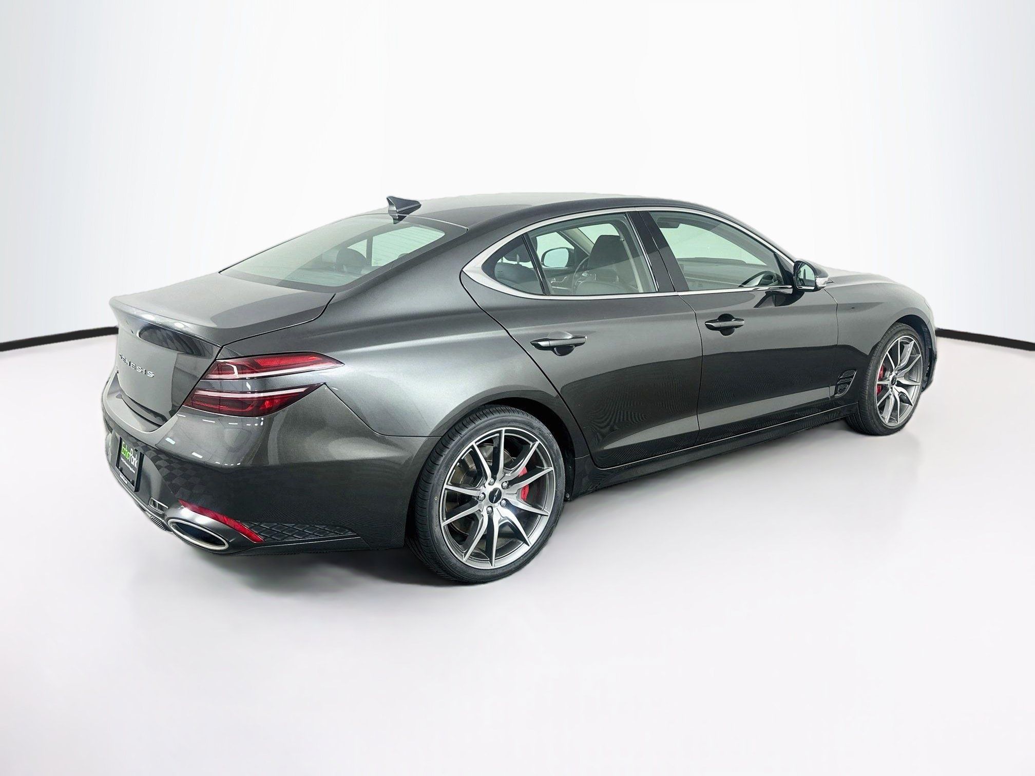 Used 2025 Genesis G70 2.5T RWD image 9