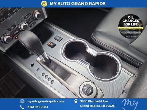 Used 2020 Nissan Pathfinder SL image 27