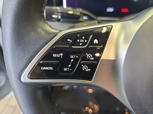 Certified 2025 Mercedes-Benz C 300 Sedan image 18