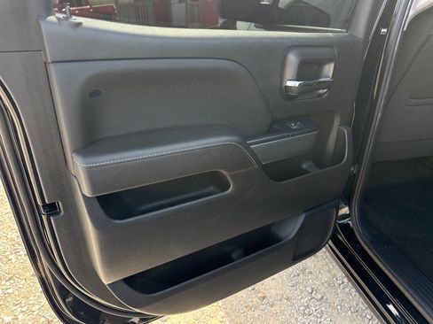 Used 2018 Chevrolet Silverado 1500 LT w/ LT Fleet Plus Package AWD/4WD image 15