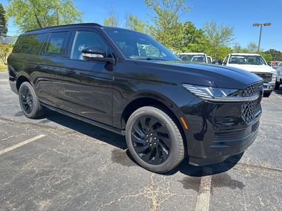 New 2026 Lincoln Navigator L Reserve w/ Jet Appearance Package
